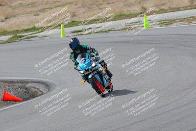 media/Mar-05-2023-TrackXperience (Sun) [[a95d40e56a]]/Group 2/session 2 turn 4/